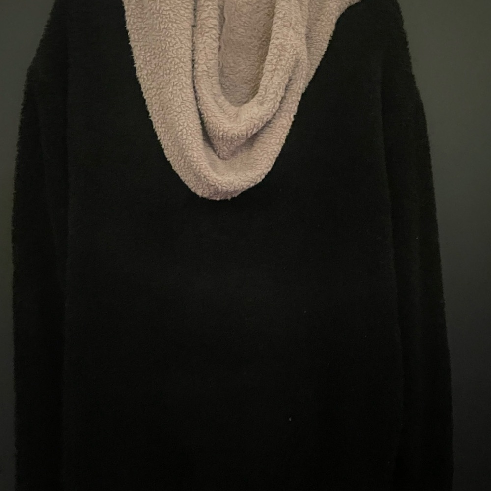 Black & Cream Fuzzy Hoodie - Picture 5 of 5